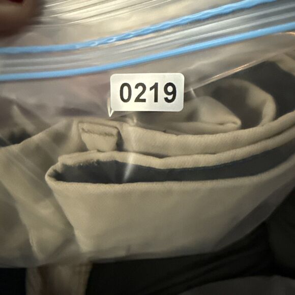 KJUS Ike Performance Golf Pants Men's Size 38x32 Chino 5-Pocket Tan Khaki - Picture 10 of 10